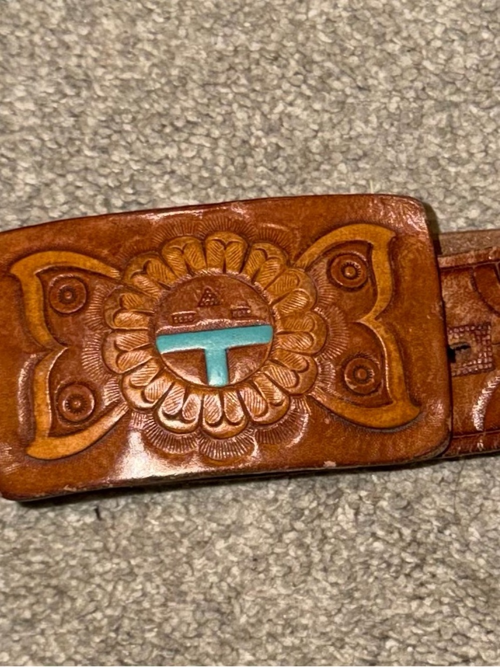 Beautiful Zuni tooled Leather Belt w/matching Buckle Aztec Genuine Leather🩵